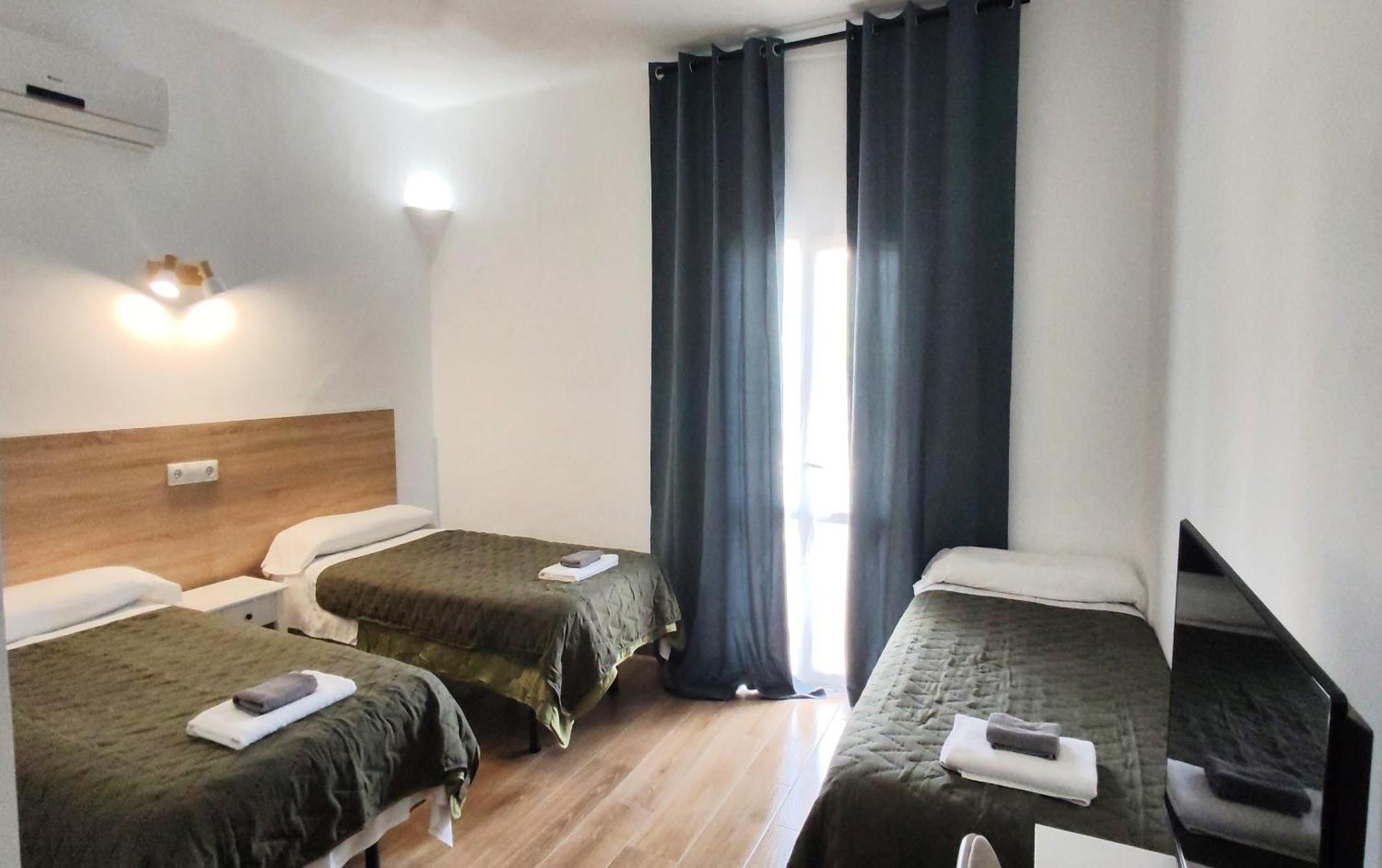 Hostal Oasis Dor Кала д'Ор Екстер'єр фото